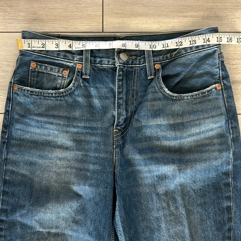 Levi's Low Pro Straight leg jeans size 28 cropped raw hem